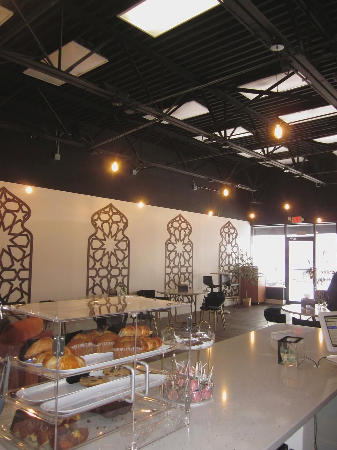 Bayt & Brew interior atmosphere